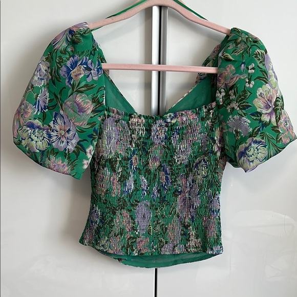 NWOT REVOLVE ASTR Floral Green Puff Sleeve Top Smocking,  Size M - Picture 5 of 9